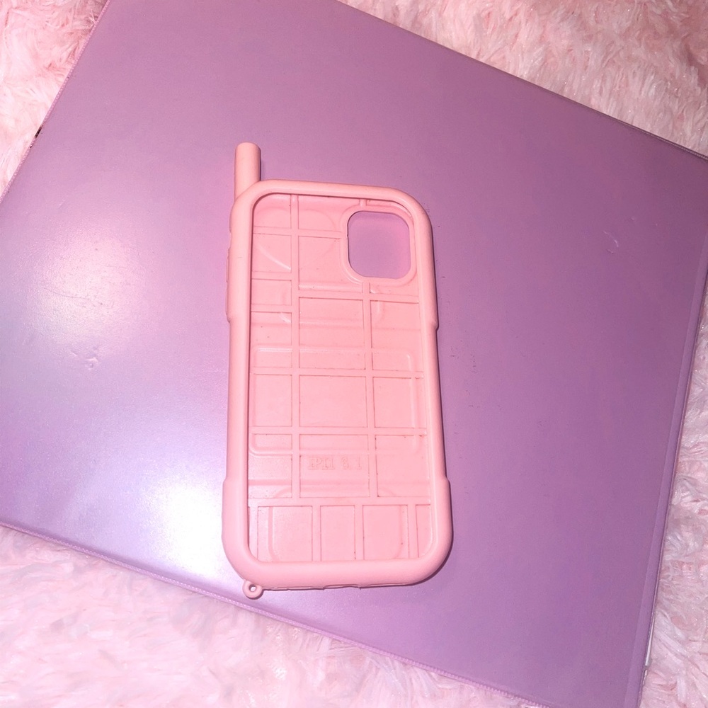 Used great condition Barbie iPhone 11 case - Picture 2 of 2
